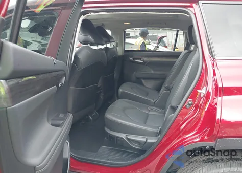 2021 Toyota Highlander Platinum from USA, damaged, VIN 5TDFZRBH0MS062833